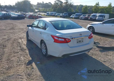 2016 Nissan Altima 2.5 S z USA, uszkodzony, nr VIN 1N4AL3AP1GN378128